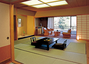 Hon-Maru (Main Pavilion) guest room